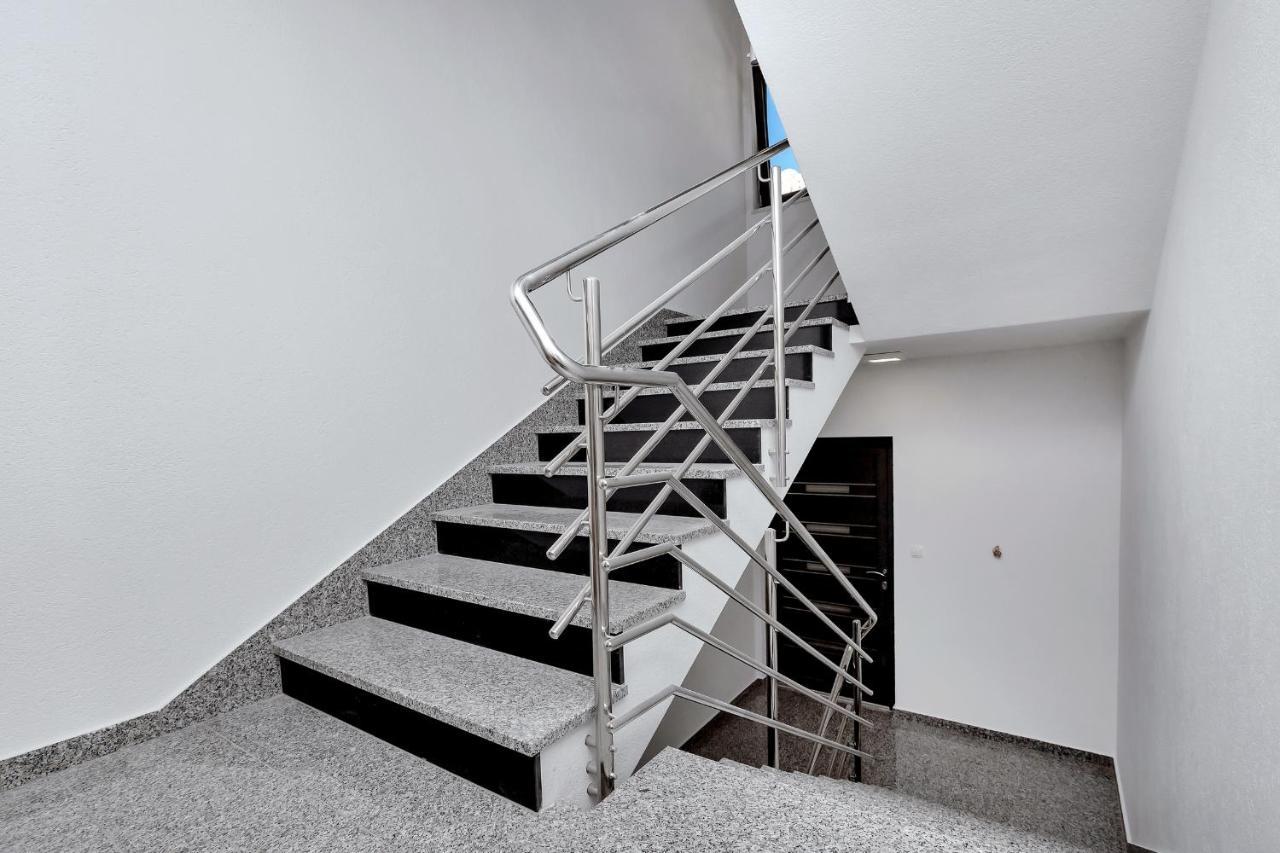Luxury Apartment Sidro With Free Beach Parking マカルスカ エクステリア 写真
